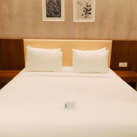 Kambaniru Beach Hotel And Resort Waingapu Eksteriør bilde