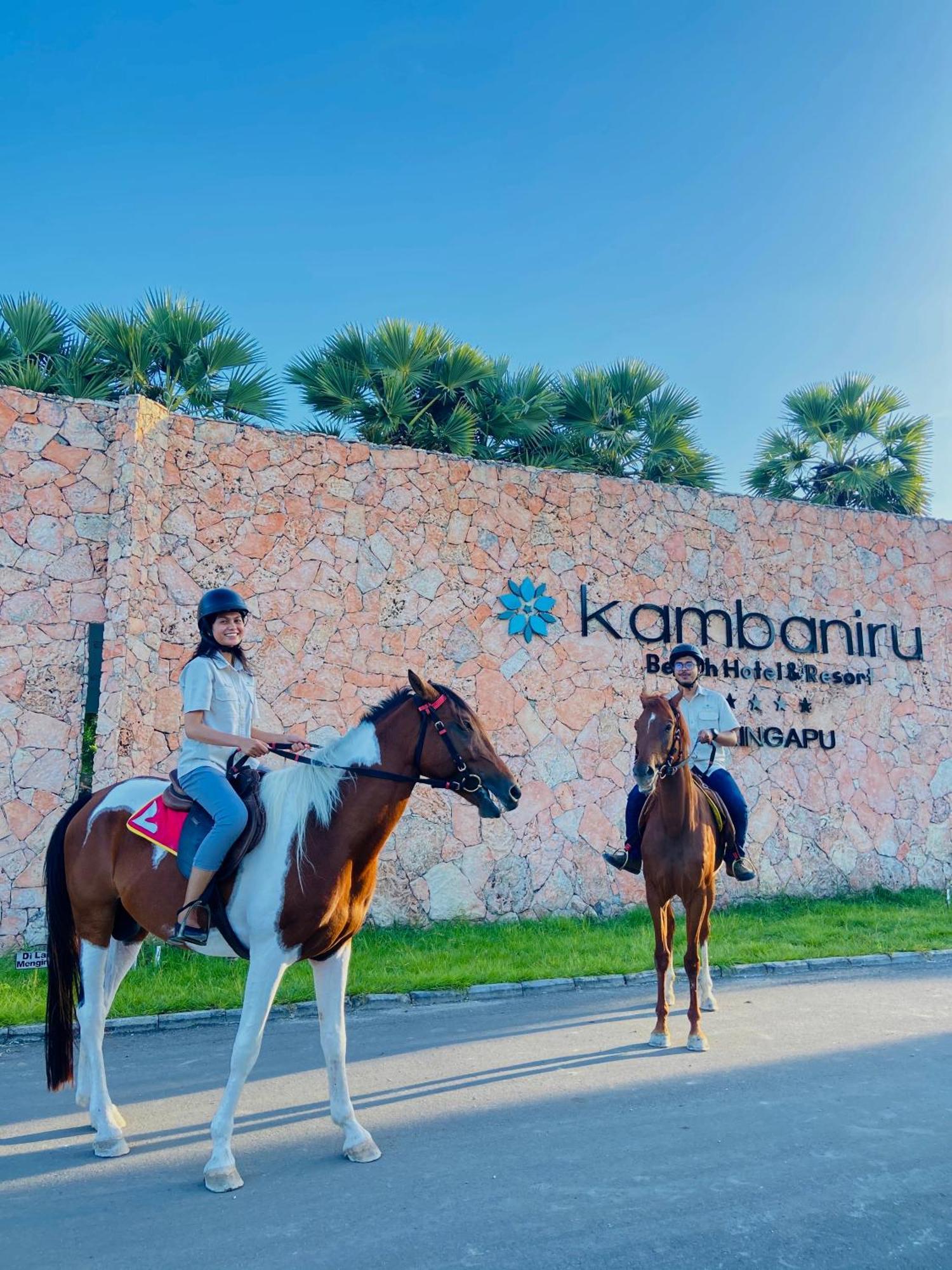 Kambaniru Beach Hotel And Resort Waingapu Eksteriør bilde